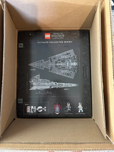 LEGO Star Wars 75252 Imperial Star Destroyer (UCS) Ultimate Collector Series NEW