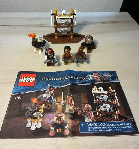 LEGO Pirates of the Caribbean: Captain’s Cabin Set 4191 100% Complete w/Manual