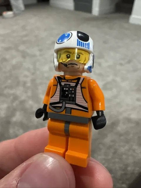 Lego Star Wars Minifigure Rebel Snowspeeder Pilot 75056 Advent Calendar 2014!
