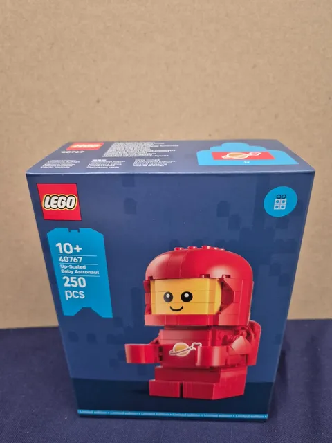 Lego 40767 Icons Up-Scaled Baby Astronaut 2025 - Brand New Sealed
