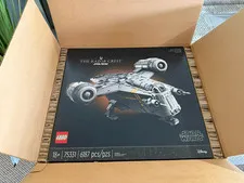 LEGO Star Wars the Razor Crest UCS Model Starship 75331 NEW SEALED RETIRED FS!