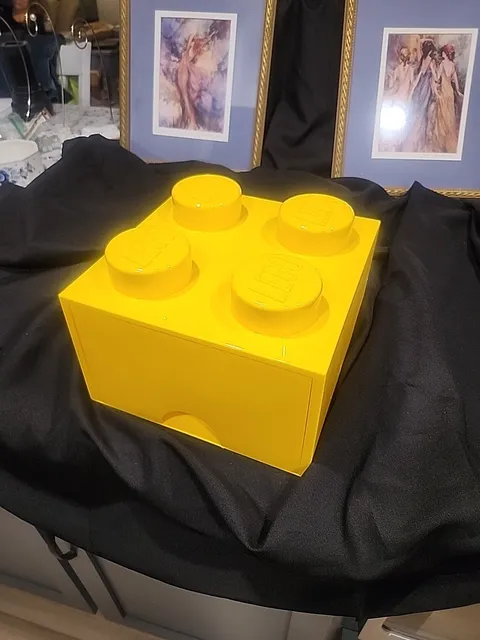 Lego 4003 Storage Brick 2 x 2 Storage Cube 4 Stud Case Container, Yellow