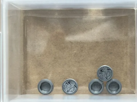 LEGO Parts - Flat Silver Tile, Round 1 x 1 Lady Liberty - No 98138pb445 - QTY 5