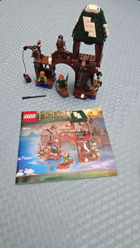 Lego The Hobbit: Attack on Lake-town 79016 NO BOX