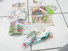 Lego Lot 2 pounds lego Friends some books and minifigures, 41334, 41034, 41028