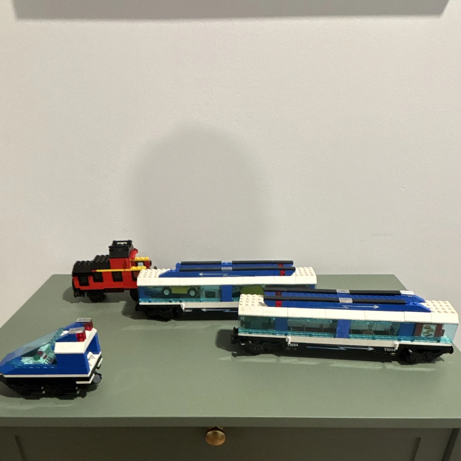 LEGO Train: 9V: Railway Express 4560 4561 Motorized + extra car see description
