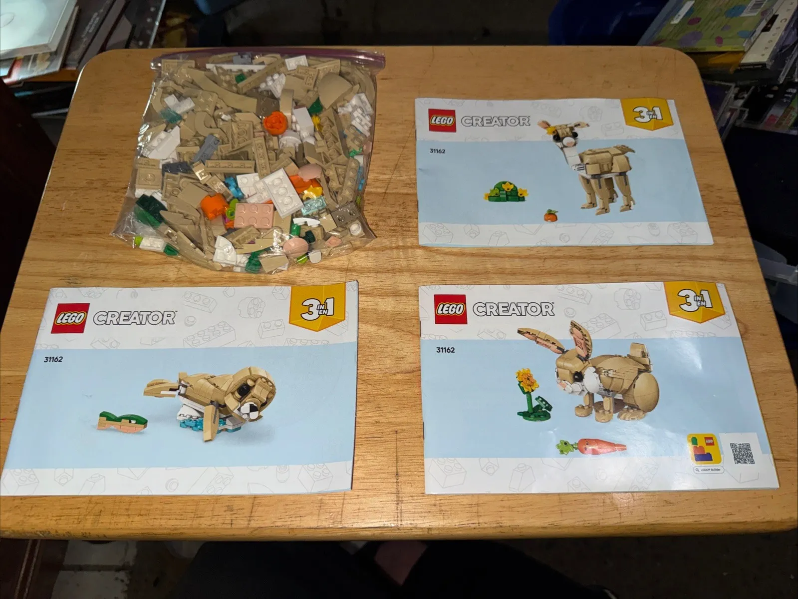 LEGO CREATOR: Cute Bunny (31162) With All 3 Booklets Complete