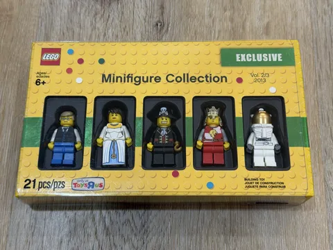 LEGO 5002147 Minifigure Collection 2013 Vol. 2 Toys R Us Exclusive NEW SEALED