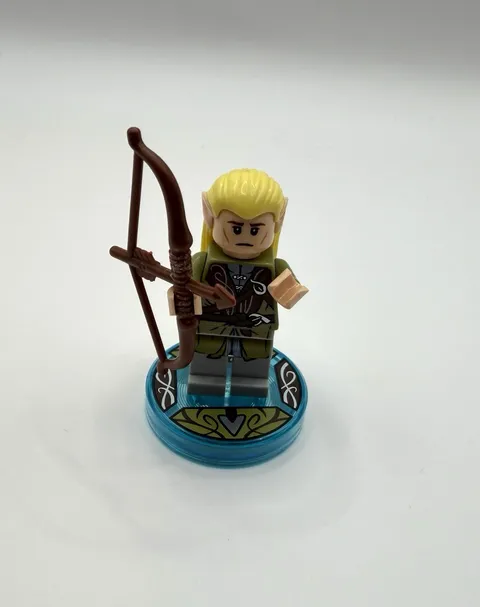 LEGO Dimensions Legolas Minifigure Complete w/ Blue Toy Tag Base & Bow 71219LOTR