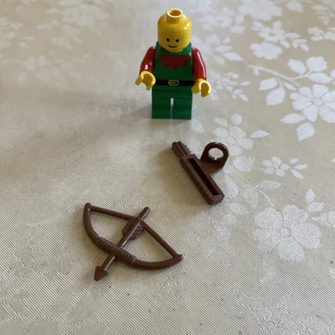 Lego minifigure Forest Man With Bow, Quiver, No Hat 1987