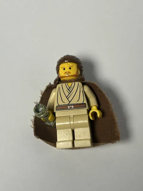 LEGO Star Wars RARE Vintage Qui-Gon Jinn Jedi Knight Minifigure w/ Lightsaber