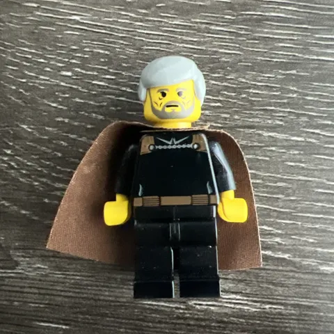 LEGO Star Wars Count Dooku Minifigure sw0060 (No Lightsaber)