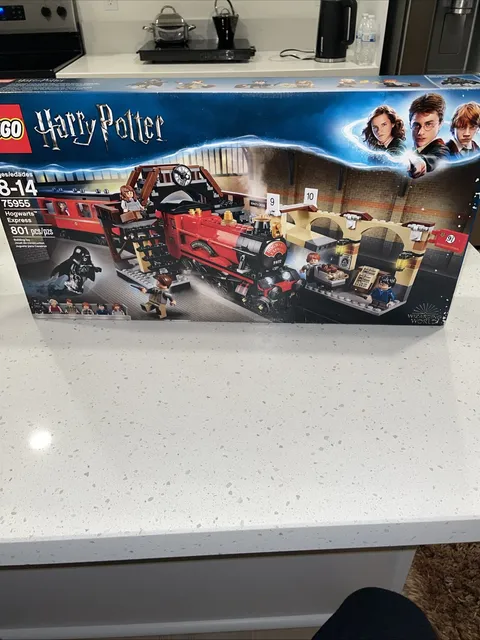 LEGO 75955: HARRY POTTER HOGWARTS EXPRESS - RETIRED NEW SEALED