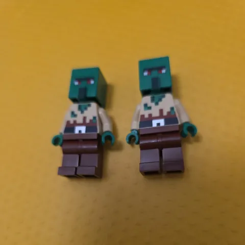 LEGO MINECRAFT ZOMBIE VILLAGERS  FROM SET 21190.  2 Villagers 
