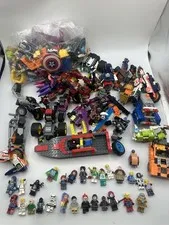 Lego Lot Unsorted Bulk 5+ LBS, 25+ Minifigures