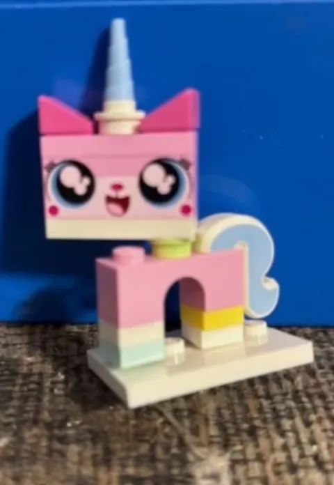 uni kitty Lego mini figure