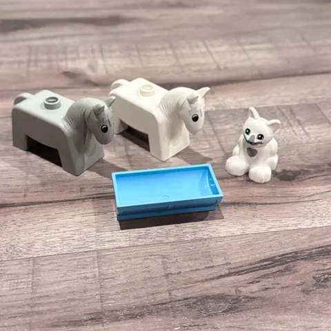 Lego Duplo Horse & Cat Lot of 3 Farm Domestic Animals Trough Grey White