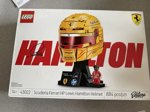 New Lego Editions Scuderia Ferrari HP Lewis Hamilton Helmet 43022 Building Toy