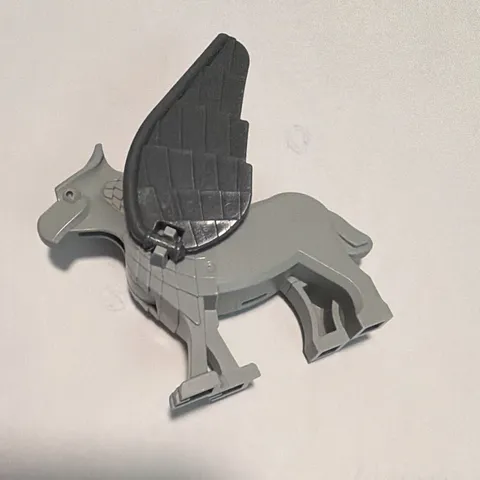 LEGO Gray Hippogriff Animal Figure with Dark Gray Wings - Harry Potter 
