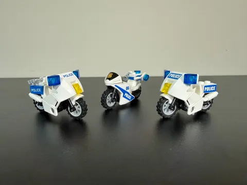 LEGO City Police Motorcycle Lot of 3 Bikes 60141 Retired No Minifigures