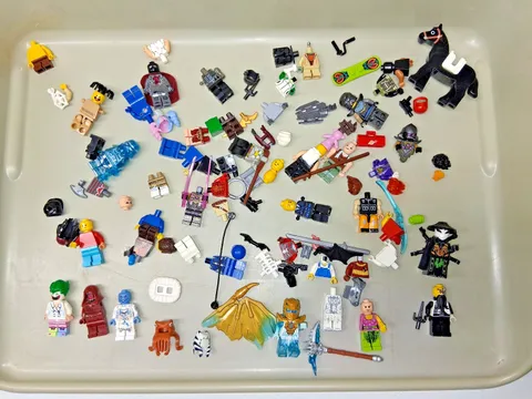 LEGO minifig lot 1lb 1 pound lego mini figs and parts batman star wars spiderman
