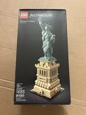 LEGO ARCHITECTURE: Statue of Liberty (21042)- Brand New In Factory Sealed Box