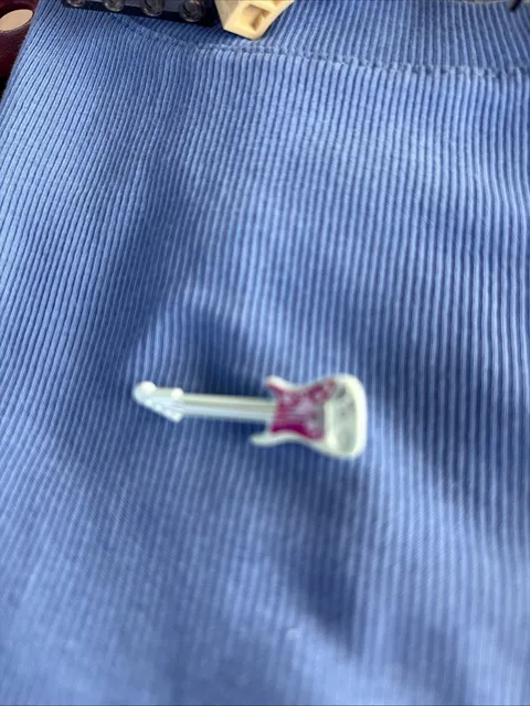 LEGO - Minifig, Utensil Guitar - Silver Strings & Stars on Magenta Background