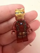 Lego Iron Man Minifigure Mark 47 Armor Marvel Super Heroes 76083 sh0405