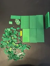 LEGO Lot of 11oz Random Green LEGO pieces 