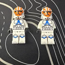 2 Lego Asoka Clone Troopers With No Helmet Holes