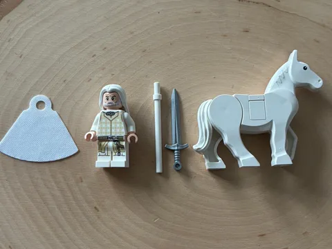 LEGO LOTR: Minas Tirith 11377 GANDALF + SHADOWFAX Minifigs. In Hand!
