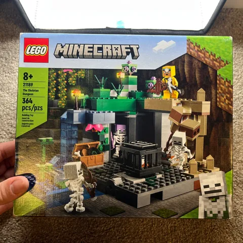 LEGO Minecraft: The Skeleton Dungeon (21189) - New / Sealed