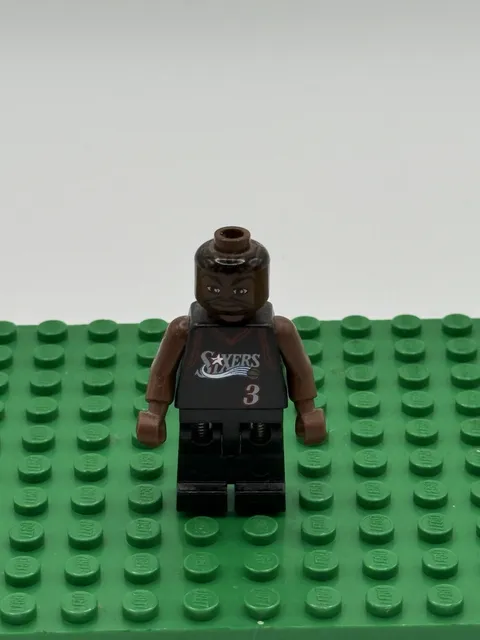 LEGO Allen Iverson Minifigure #3 3564 NBA Philadelphia 76ers CMF Rare 1711