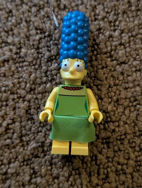 LEGO Marge Simpson Minifigure from 71016 The Kwik-E-Mart LOOSE