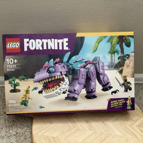 LEGO Fortnite Klombo Building Kit 77077 (1084 Pieces) NEW