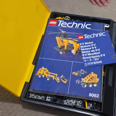 Lego Technic (1990-1994) Set with Instructions and Storage Case