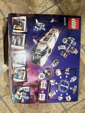 NEW LEGO City Modular Space Station Science Toy 60433 (1097 Pieces)