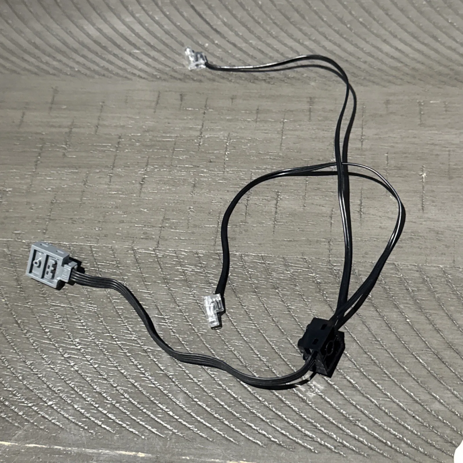 LEGO - Electric, Light Unit Power Functions w/ Black PF Connector Lead.works