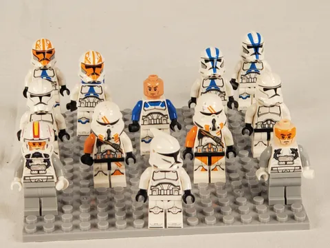 LEGO Star Wars Clone Trooper Lot 12 501st 332nd 212th Pilots Phase 1 2