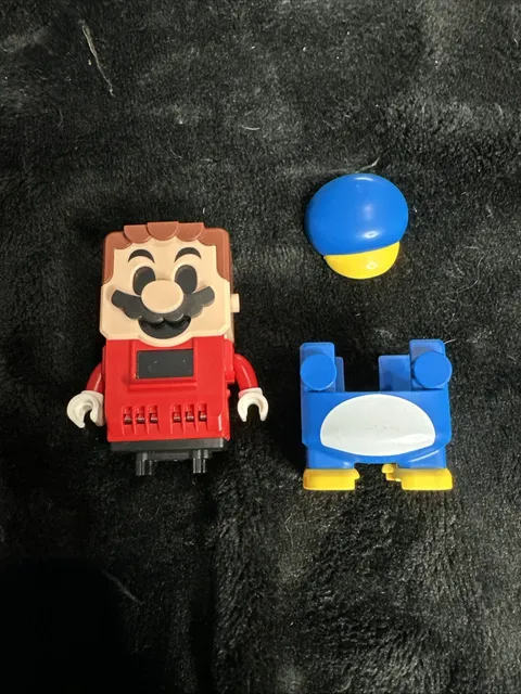 LEGO Super Mario Adventures Starter Course 71360 Interactive Mario & Penguin