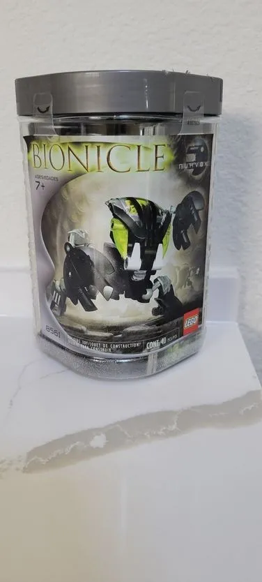 LEGO BIONICLE Nuhvok 8561 New Factory Sealed NIB