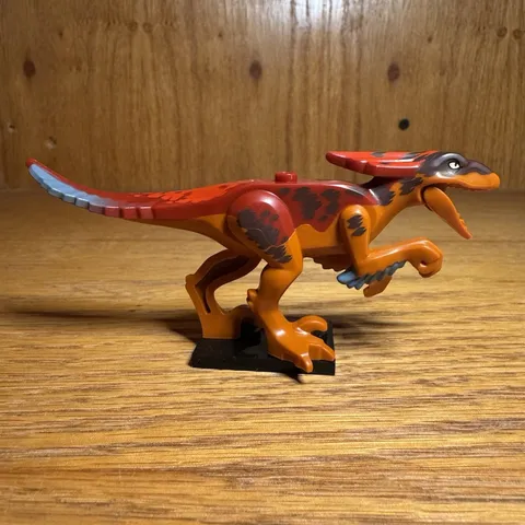 LEGO Jurassic World Pyroraptor PYRORAPTOR01