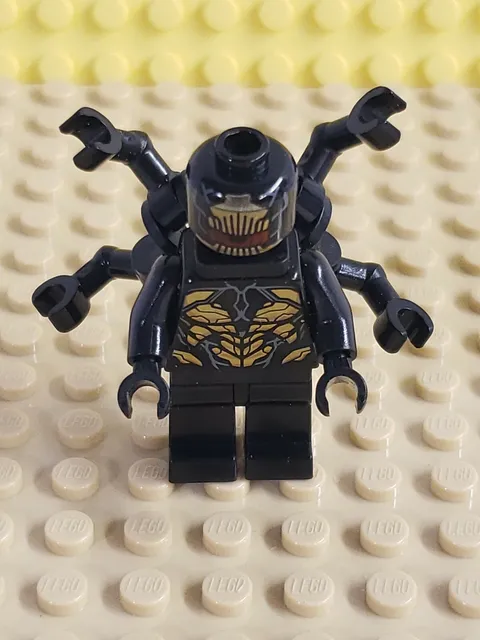 LEGO Marvel Outrider Minifigure Extended Arms Super Heroes Avengers 76101 sh505