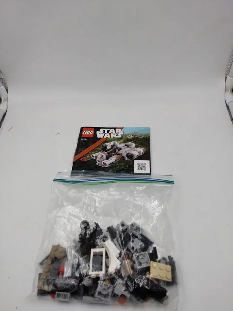 LEGO Star Wars The Razor Crest Microfighter (75321) - With Peices And Book 