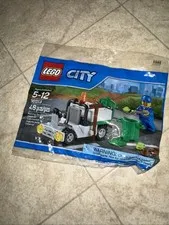 LEGO City GARBAGE TRUCK 30313 New SEALED Polybag Trash Recycle Shovel Sweep Car