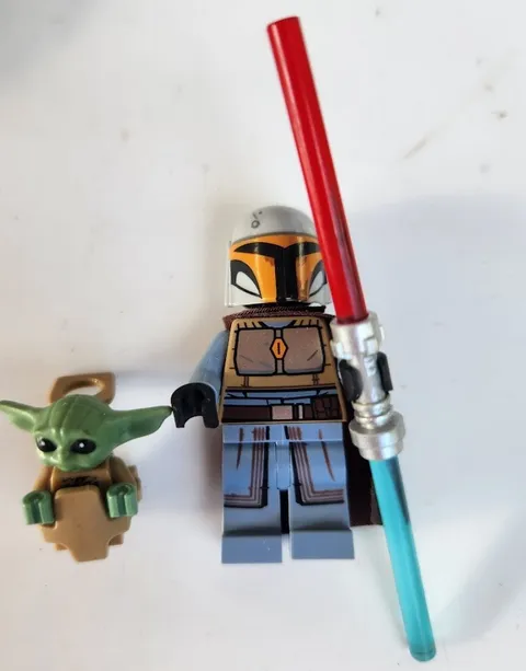 LEGO Star Wars Child Baby Yoda Grogu & carrier Mandalorian minifigure