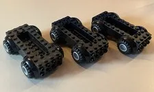LEGO Car Body 11650co01 Black Base 5x10x2 1/2 & 2x6 Recessed Center + Wheels