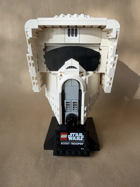 LEGO Star Wars: Scout Trooper Helmet (75305)