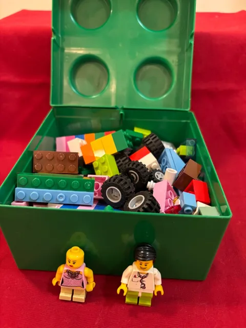 Lego Green Storage 4-Stud Brick Box - 2010 with Leggo Blocks