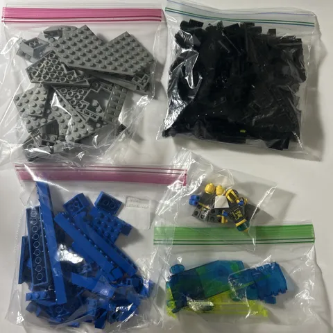 Lego 1789: Space Unitron Star Hawk 2 - Missing 1 Brick And Incomplete Figures